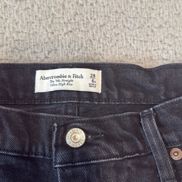 Abercrombie and FitchJeans the 90's straight ultra high risen size 28/6 regular - Picture 5 of 6